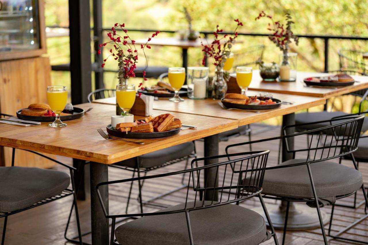 Guatapé The Boato Hotel מראה חיצוני תמונה Restaurant